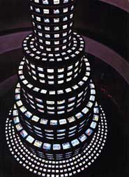 Una delle opere di Nam June Paik