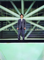 In the pool, del regista Miki Satoshi