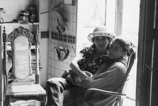 Elvira e sua figlia Dayana, foto di Paolo Ghiotto Marin