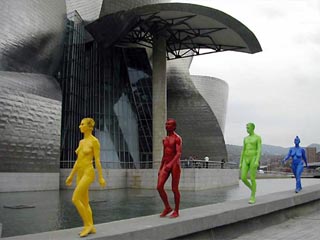 Installazione artistica di manichini