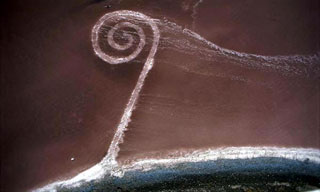 Spiral Jetty di Smithson