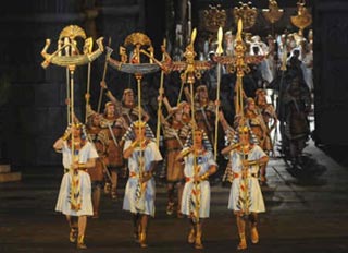 Scena dell'Aida di De Bosio all'Arena di Verona 2008
