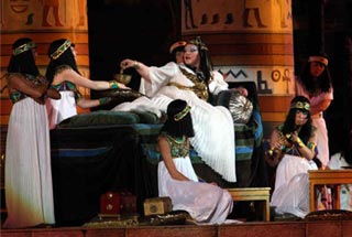 Scena dell'Aida di De Bosio all'Arena di Verona 2008