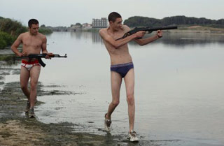 Una scena del film Gomorra di Matteo Garrone tratto dal besteseller di Saviano