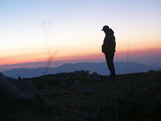 Tedeschi su un monte al tramonto