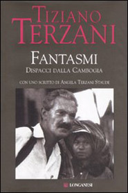 Copertina di Fantasmi Dispacci dalla Cambogia di Tiziano Terzani