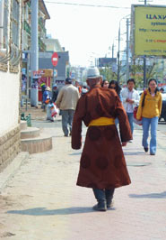 Nomade in abiti tradizionali