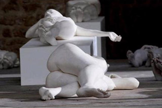 Opera di Vanessa Beecrof