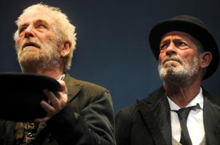 Ugo Pagliai ed Eros Pagni interpretano Estragone e Vladimiro