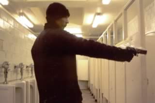 Una scena di Public toilet