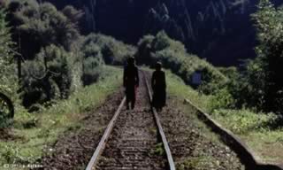 Matsumoto e Sakawa, i protagonisti della prima storia, interpretati Hidetoshi Nishijima e Miho Kanno