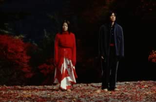 Matsumoto e Sakawa, i protagonisti della prima storia, interpretati Hidetoshi Nishijima e Miho Kanno