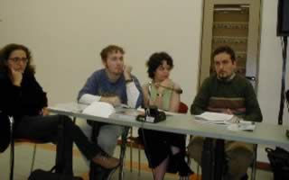 Da sinistra: Delia Vaccarello de l'Unità, Valeriano Elfodiluce, fumettista e critico di gay.it, Veruska Sabucco, autrice del saggio "Shonen ai" e Mauro Cioffari del Gruppo di Lavoro www.gayroma.it).