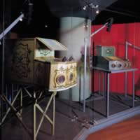 Archeologia del cinema: scatole ottiche esposte al Museo Nazionale del Cinema di Torino