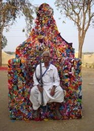 Lochan Upadhyay, “Power of cloth”, 2009