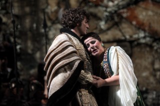 Mario Cassi (Conte di Vergy) e Maria Agresta (Gemma)