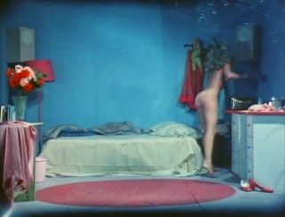 Fotogramma da "Presents" (1980) di Michael Snow