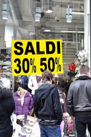 Vetrina durante i saldi