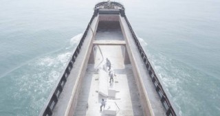 The Column, 2013, Video, 25’40’’, Coproduction Jeu de Paume Courtesy kaufmann repetto, Milan, et Galerie Peter Kilchmann, Zurich