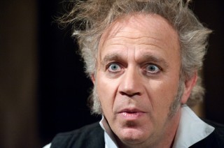 Geppy Gleijeses in Mercadet