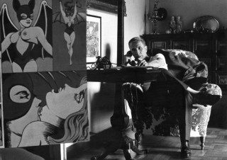 Buzzati nel suo studio Buzzati nel suo studio