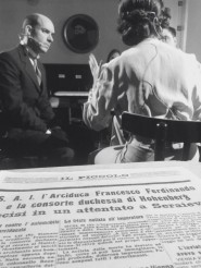 Una foto di scena con Riccardo Beltrame e Giustina Testa